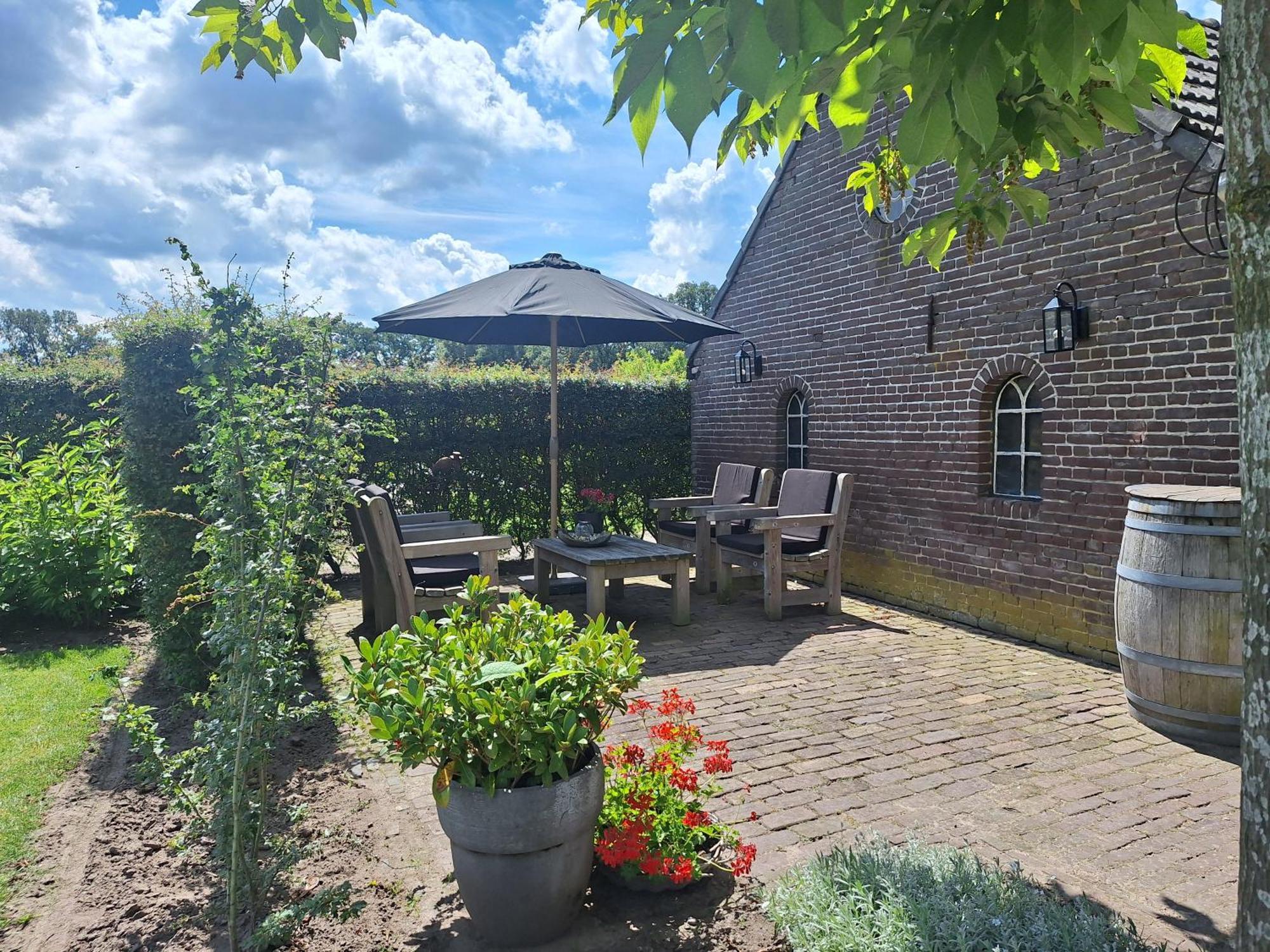 B&B De Meidoornhof Ruinen Exterior photo